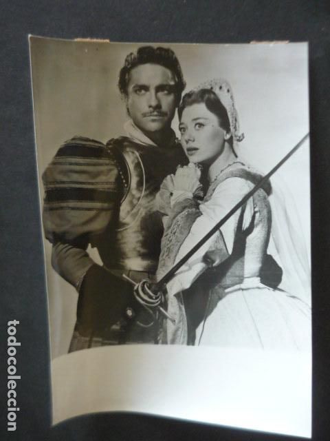 Fotograf&iacute;a antigua: TELEVISION ESPA&Ntilde;OLA CUANDO LA CABALLEROSIDAD ANTIGUA FOTOGRAFIA ORIGINAL 13 X 18 CM