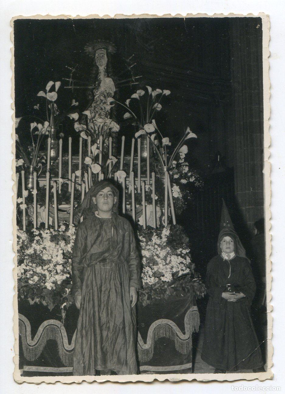 Fotograf&iacute;a antigua: Procesi&oacute;n Semana Santa Nuestra Se&ntilde;ora de las Angustias en Segovia, Fotos Fernando Paris, 1962