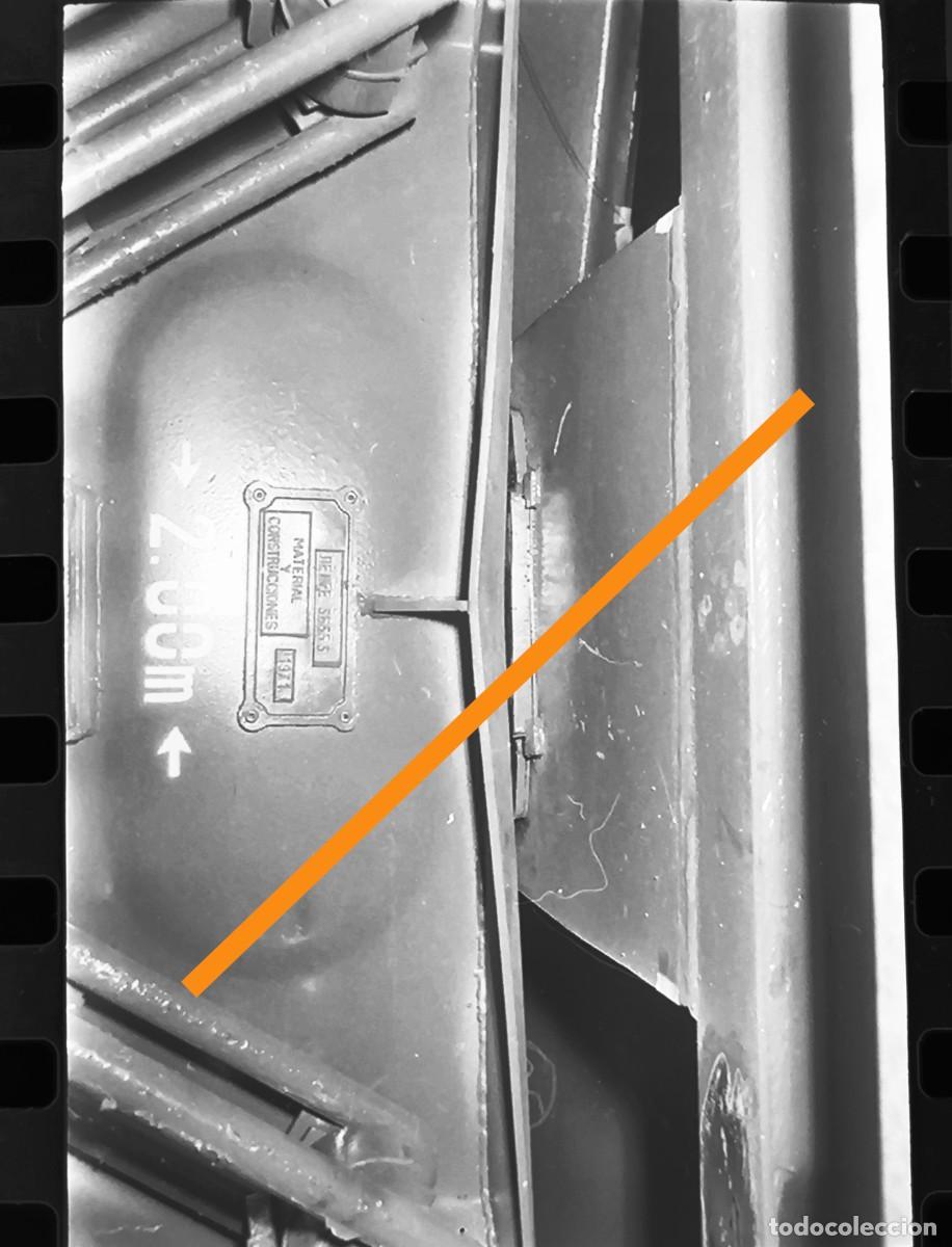 Fotograf&iacute;a antigua: Antiguo negativo de fotografia. Empresa ferroviaria Macosa. Valencia. Tren. Ferrocarril. A&ntilde;os 70