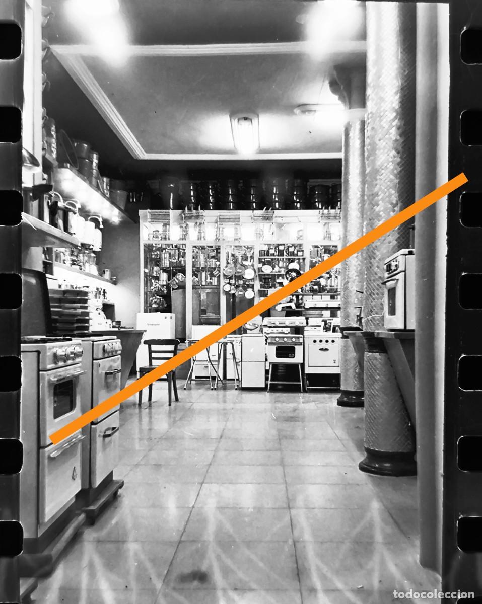 Fotograf&iacute;a antigua: Antiguo negativo de fotograf&iacute;a. Comercio vintage de electrodom&eacute;sticos y menaje. Valencia a&ntilde;os 50/60