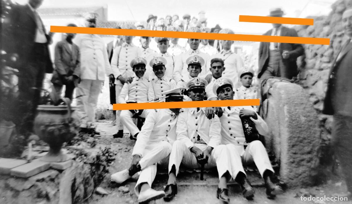 Fotograf&iacute;a antigua: Antiguo negativo de fotograf&iacute;a. Banda de m&uacute;sica. A&ntilde;os 20/30