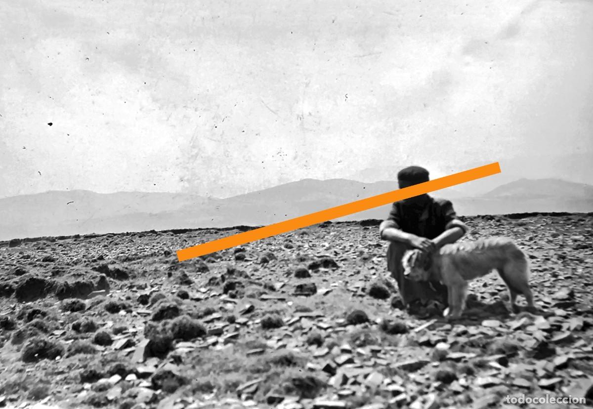 Fotograf&iacute;a antigua: Antiguo negativo de fotograf&iacute;a. Militar.