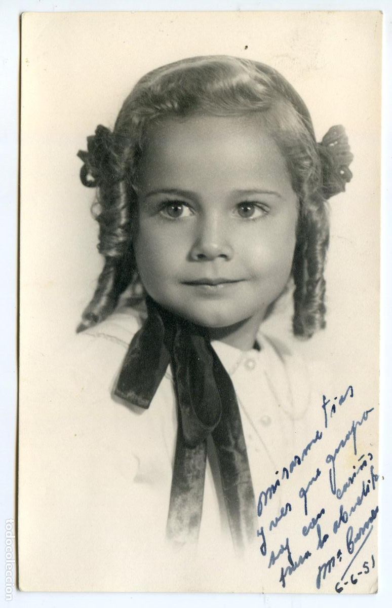 Fotograf&iacute;a antigua: Retrato de estudio de ni&ntilde;a, Estudio G&oacute;mez Amigo, Montera 43, Madrid, 1951