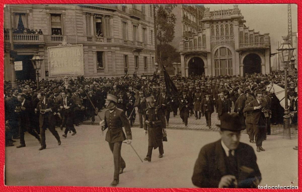Fotograf&iacute;a antigua: Fotografia original de prensa - Fiesta Sometenes armados en Barcelona - Barna - Jose Maria Sagarra