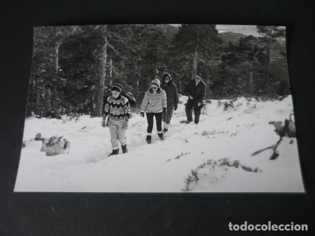Antique Photography: PUERTO DE NAVACERRADA MADRID EXCURSIONISTAS MONTA&Ntilde;ISMO ANTIGUA FOTOGRAF&Iacute;A TAMA&Ntilde;O POSTAL