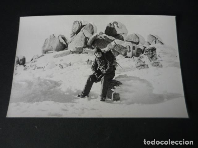 Fotografia antiga: PUERTO DE NAVACERRADA MADRID EXCURSIONISTAS MONTA&Ntilde;ISMO ANTIGUA FOTOGRAF&Iacute;A TAMA&Ntilde;O POSTAL