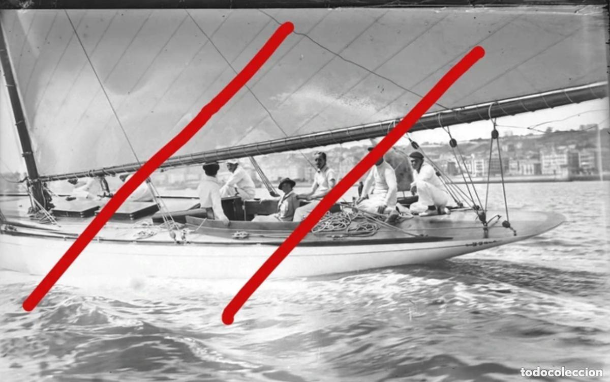 Fotograf&iacute;a antigua: Alfonso XIII y Victoria Eugenia en Santander 1915 Regatas de Balandros Negativo de Cristal