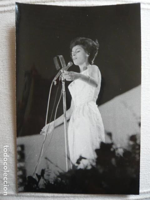 Fotografia antica: BARCELONA FESTIVAL CANCION MEDITERRANEA ANTIGUA FOTOGRAFIA ORIGINAL 12 X 17 CM