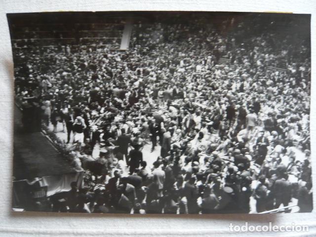 Fotografia antiga: BARCELONA FESTIVAL CANCION MEDITERRANEA ANTIGUA FOTOGRAFIA ORIGINAL 12 X 17 CM