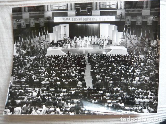 Fotografia antiga: BARCELONA FESTIVAL CANCION MEDITERRANEA ANTIGUA FOTOGRAFIA ORIGINAL 18 X 24 CM