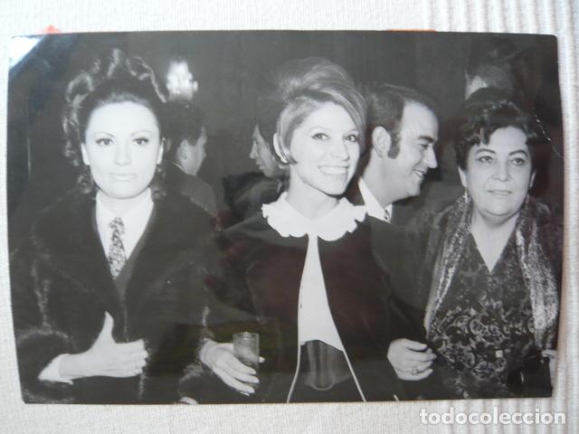 Fotografia antica: ENCARNITA POLO, PERLA CRISTAL Y TRINI ARIAS ANTIGUA FOTOGRAFIA ORIGINAL 18 X 12 CM