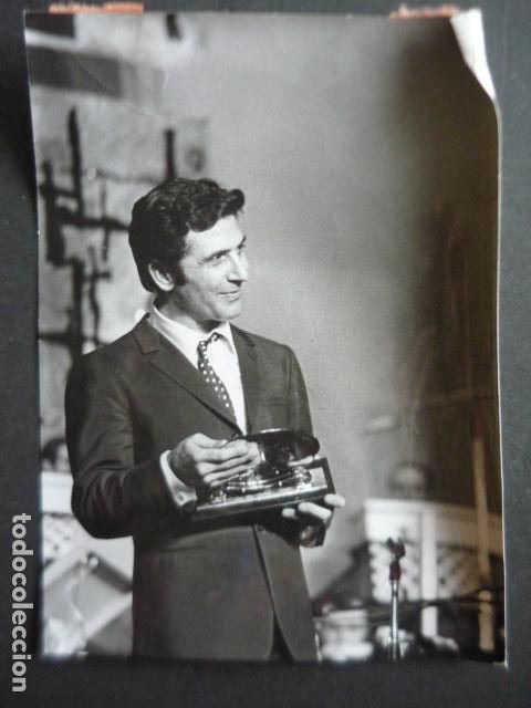 Photographie ancienne: GILBERT BECAUD ACTOR ANTIGUA FOTOGRAFIA ORIGINAL 12 X 18 CM