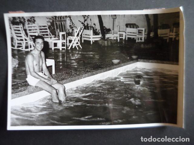Antique Photography: GILBERT BECAUD ACTOR EN MALLORCA ANTIGUA FOTOGRAFIA ORIGINAL 18 X 12 CM