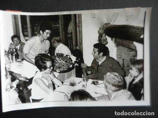 Alte Fotografie: GILBERT BECAUD ACTOR EN MALLORCA ANTIGUA FOTOGRAFIA ORIGINAL 18 X 12 CM