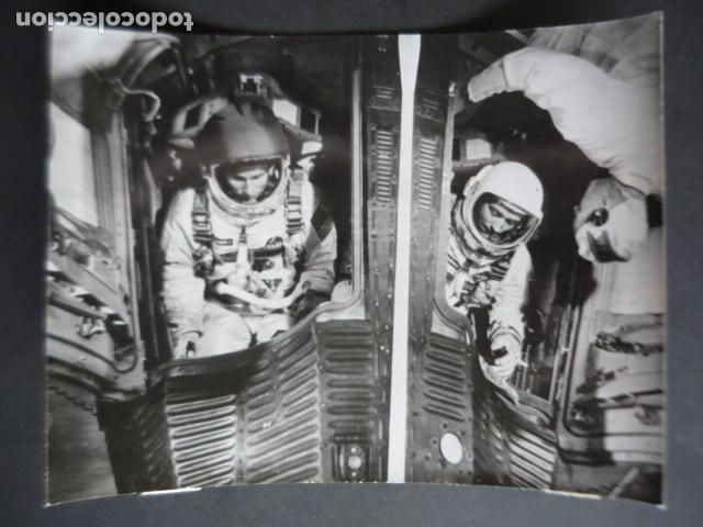 Antique Photography: JAMES MCDIVITT EDWARD WHITE ASTRONAUTA NASA ANTIGUA FOTOGRAFIA ORIGINAL 18 X 24 CM