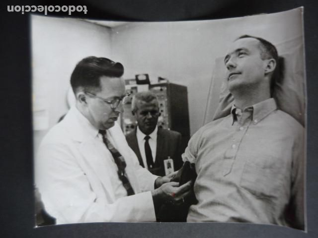 Photographie ancienne: JAMES MCDIVITT ASTRONAUTA NASA ANTIGUA FOTOGRAFIA ORIGINAL 18 X 24 CM