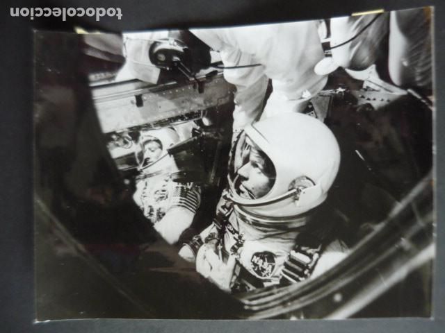 Antique Photography: CONRAD Y LEROY GORDON COOPER ASTRONAUTA NASA ANTIGUA FOTOGRAFIA ORIGINAL 18 X 24 CM