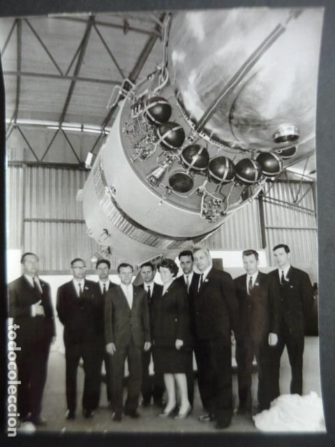 Antique Photography: YURI GAGARIN ASTRONAUTA URSS EN PARIS ANTIGUA FOTOGRAFIA ORIGINAL 18 X 24 CM