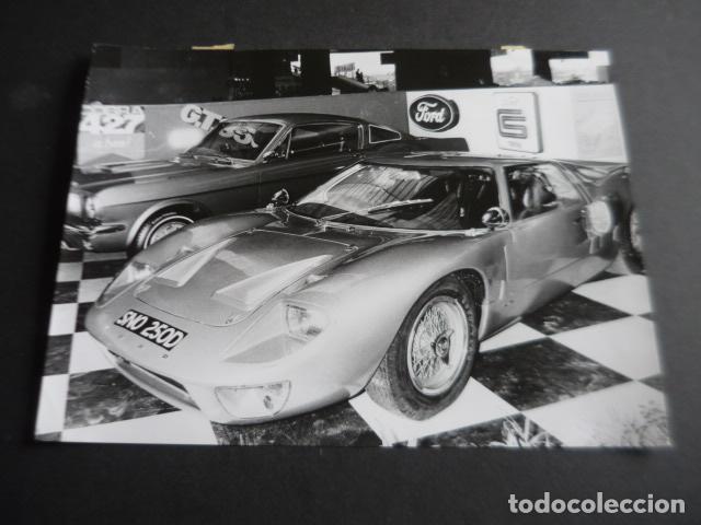 Fotografia antiga: FORD GT 40 SALON AUTOMOVIL PARIS 1966 AUTOMOCION ANTIGUA FOTOGRAFIA ORIGINAL 18 X 24 CM
