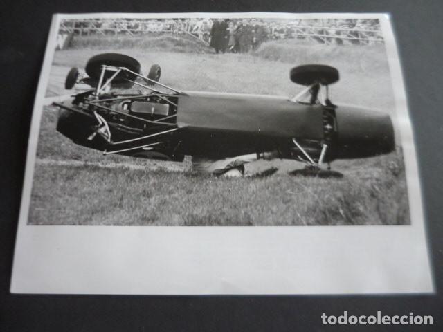 Photographie ancienne: SILVERSTONE REINO UNIDO ACCIDENTE CIRCUITO AUTOMOVILISMO ANTIGUA FOTOGRAFIA ORIGINAL 21 X 26 CM