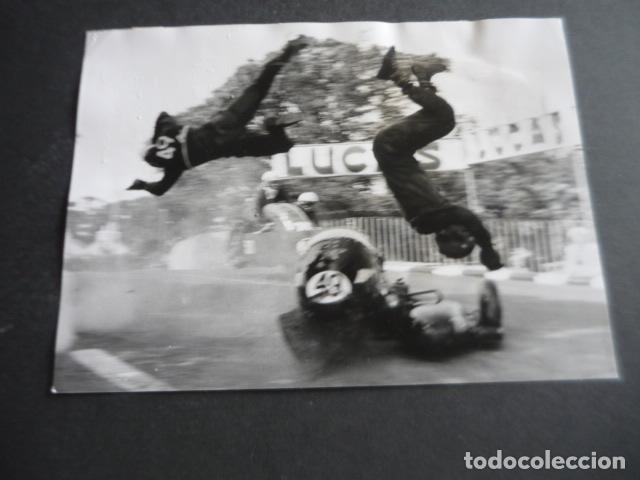 Fotograf&iacute;a antigua: ISLA DE MAN CIRCUITO MOTOCICLISMO ACCIDENTE ANTIGUA FOTOGRAFIA ORIGINAL 15 X 20 CM
