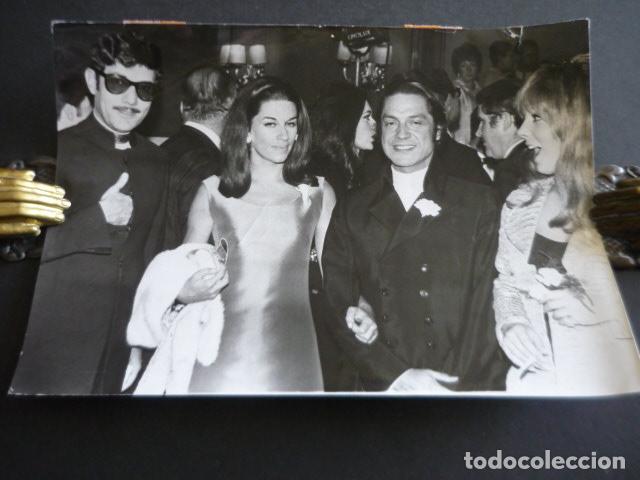 Fotograf&iacute;a antigua: NATALIA FIGUEROA ESCRITORA CON ANTONIO EL BAILARIN ANTIGUA FOTOGRAFIA ORIGINAL 24 X 18 CM
