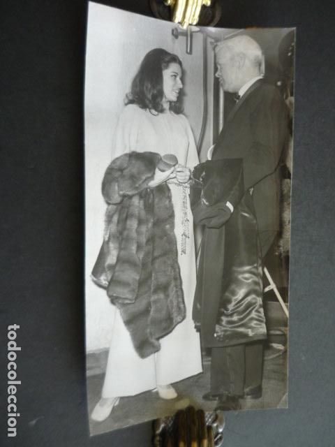 Antique Photography: NATALIA FIGUEROA ESCRITORA CON AGUSTIN NAVARRO ANTIGUA FOTOGRAFIA ORIGINAL 13 X 23 CM