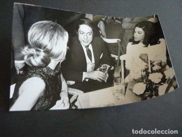 Fotograf&iacute;a antigua: NATALIA FIGUEROA ESCRITORA CON ANTONIO EL BAILARIN ANTIGUA FOTOGRAFIA ORIGINAL 18 X 24 CM