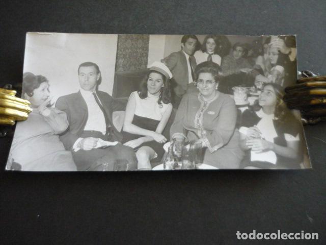 Photographie ancienne: NATALIA FIGUEROA ESCRITORA EN FIESTA FLAMENCA ANTIGUA FOTOGRAFIA ORIGINAL 12 X 22 CM