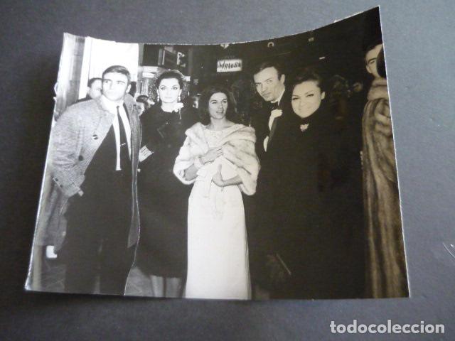 Fotografia antica: NATALIA FIGUEROA ESCRITORA CON ANGEL DE POZO ANTIGUA FOTOGRAFIA ORIGINAL 19 X 15 CM