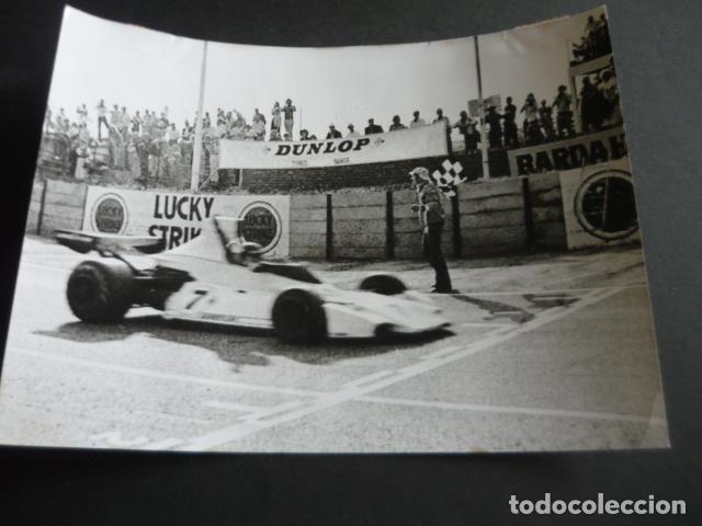 Photographie ancienne: CARLOS REUTEMANN CORREDOR AUTOMOVILISMO ANTIGUA FOTOGRAFIA ORIGINAL 18 X 24 CM