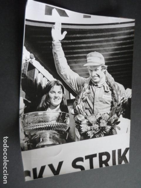 Fotograf&iacute;a antigua: CARLOS REUTEMANN CORREDOR AUTOMOVILISMO ANTIGUA FOTOGRAFIA ORIGINAL 18 X 24 CM