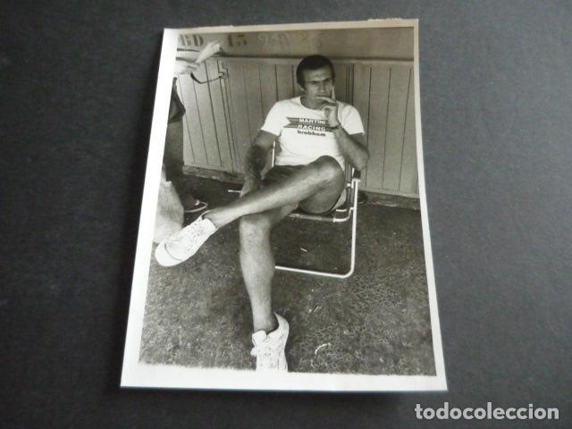Fotografia antica: CARLOS REUTEMANN CORREDOR AUTOMOVILISMO ANTIGUA FOTOGRAFIA ORIGINAL 13 X 18 CM