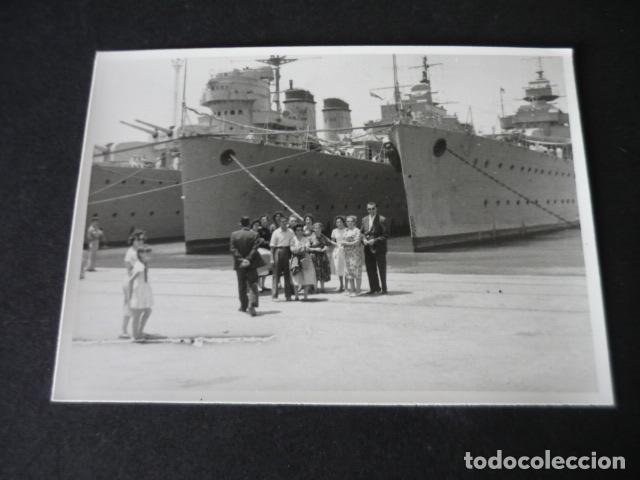 Antique Photography: CADIZ BARCOS DE LA ARMADA EN EL PUERTO ANTIGUA FOTOGRAFIA 7,5 X 10,5 CM