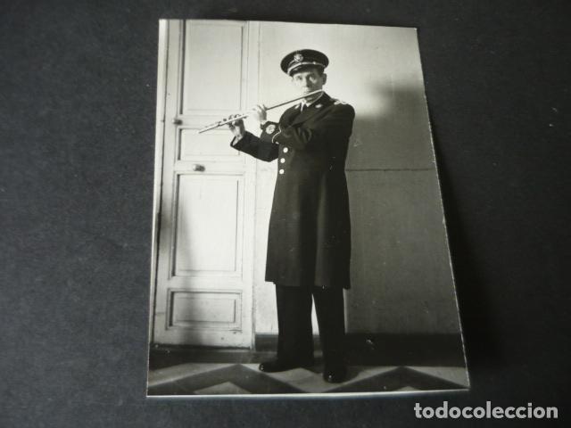 Alte Fotografie: MADRID MUSICO BANDA MUNICIPAL TOCANDO EL CLARINETE ANTIGUA FOTOGRAFIA 7,5 X 10,5 CM