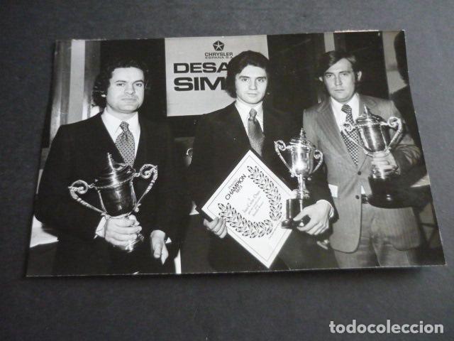 Fotografia antiga: MEMO SUAREZ JUAN CARLOS O&Ntilde;ORO CORREDOR AUTOMOVILISMO ANTIGUA FOTOGRAFIA ORIGINAL 13 X 18 CM
