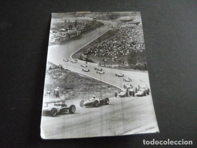 Fotografia antica: FRANCORCHAMPS BELGICA CIRCUITO AUTOMOVILISMO ACCIDENTE ANTIGUA FOTOGRAFIA ORIGINAL 18 X 13 CM