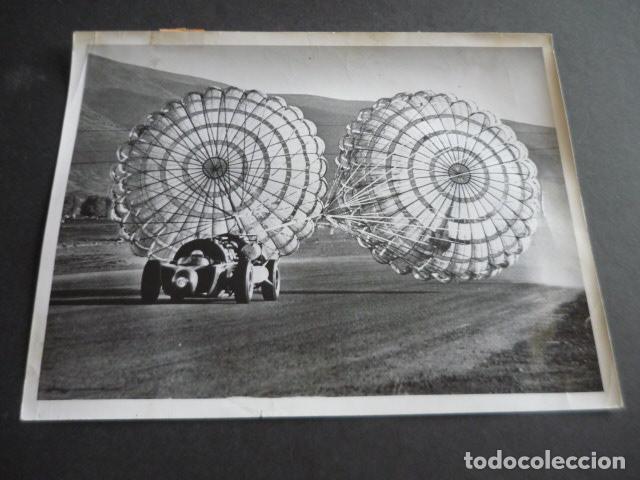 Fotografia antica: BUEN FRENO AKRON OHIO CIRCUITO AUTOMOVILISMO ANTIGUA FOTOGRAFIA ORIGINAL 18 X 23 CM
