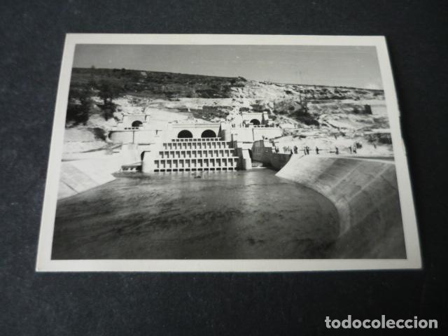 Fotografia antica: PANTANO DEL EBRO CANTABRIA VIADUCTO ANTIGUA FOTOGRAFIA 9 X 6 CM