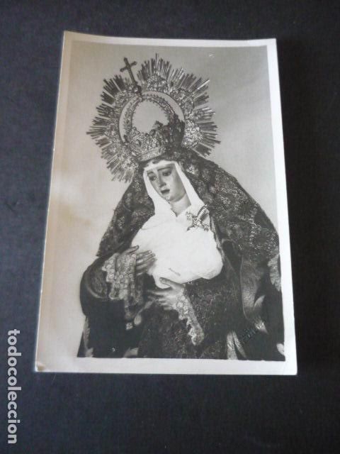 Fotografia antiga: SEVILLA SEMANA SANTA NUESTRA SE&Ntilde;ORA DEL SOCORRO ANTIGUA FOTOGRAFIA M. ALBARRAN FOTOGRAFO 11 X 17 CM
