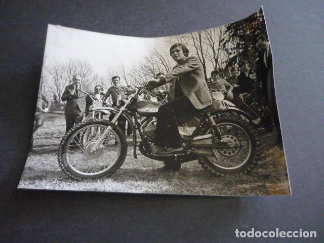 Fotografia antica: JACKIE ICKX CORREDOR AUTOMOVILISMO ANTIGUA FOTOGRAFIA ORIGINAL 12 X 18 CM