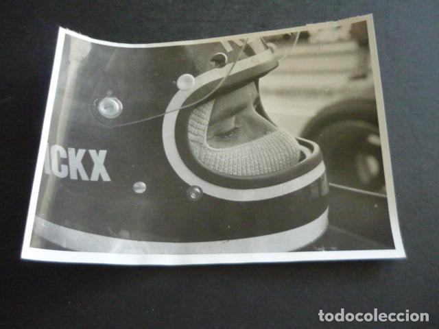Fotograf&iacute;a antigua: JACKIE ICKX CORREDOR AUTOMOVILISMO ANTIGUA FOTOGRAFIA ORIGINAL 12 X 18 CM