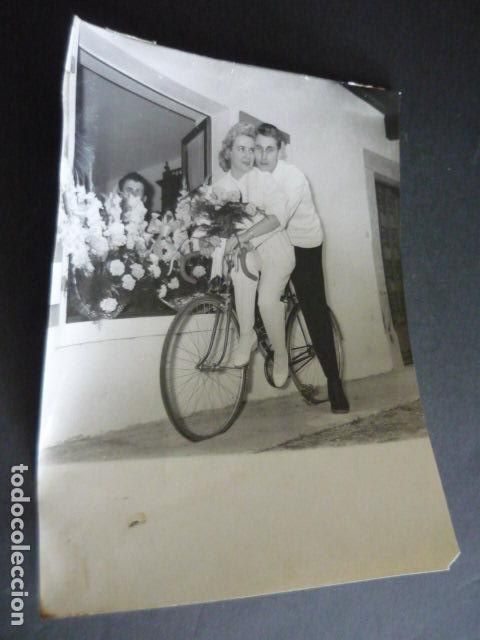 Fotografia antica: JACQUES ANQUETIL CICLISTA ANTIGUA FOTOGRAFIA ORIGINAL 18 X 24 CM