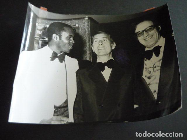 Fotografia antiga: FRANK POURCEL COMPOSITOR MUSICAL CON AUGUSTO ALGUERO ANTIGUA FOTOGRAFIA ORIGINAL 18 X 24 CM