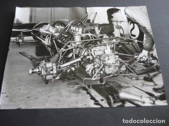 Alte Fotografie: AUTOMOVIL LOTUS 49 FORMULA 1 AUTOMOVILISMO CARRERAS FOTOGRAFIA ORIGINAL 18 X 24 CM