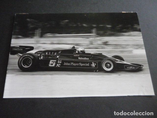Alte Fotografie: AUTOMOVIL LOTUS FORMULA 1 JPS 3 AUTOMOVILISMO CARRERAS FOTOGRAFIA ORIGINAL 15 X 21 CM