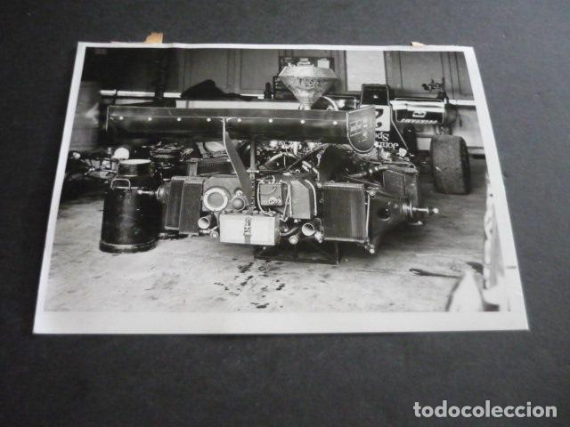 Alte Fotografie: AUTOMOVIL LOTUS FORMULA 1 JPS 9 AUTOMOVILISMO CARRERAS FOTOGRAFIA ORIGINAL 13 X 18 CM