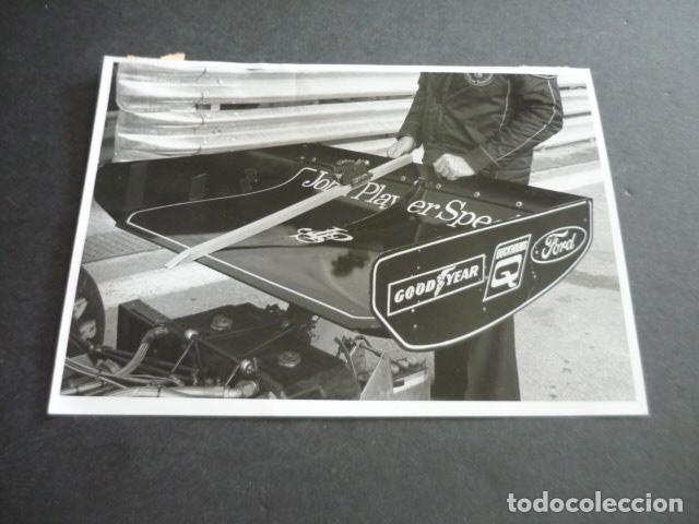 Alte Fotografie: AUTOMOVIL LOTUS FORMULA 1 JPS 9 AUTOMOVILISMO CARRERAS FOTOGRAFIA ORIGINAL 18 X 13 CM