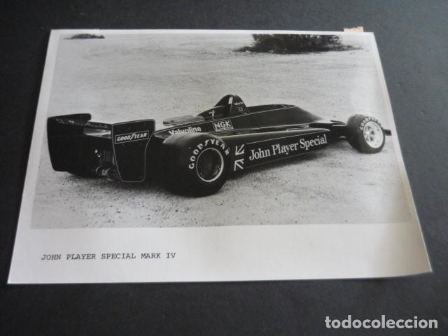 Alte Fotografie: AUTOMOVIL LOTUS FORMULA 1 JPS MARK IV AUTOMOVILISMO CARRERAS FOTOGRAFIA ORIGINAL 16 X 21 CM