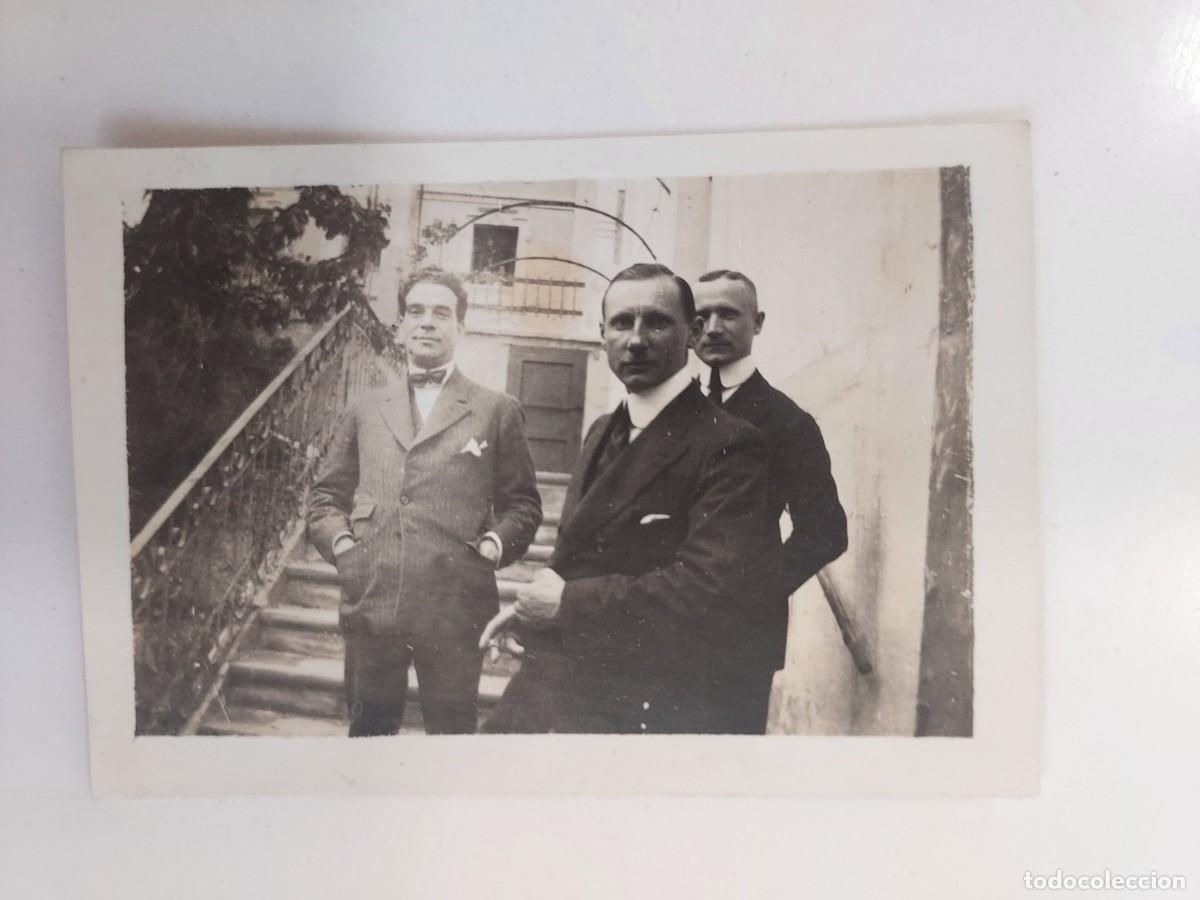 Fotograf&iacute;a antigua: FOTOGRAFIA ANTIGUA EN ZARAGOZA 1917 RETRATO DE TRES CABALLEROS ELEGANTES. 7x5. Papel